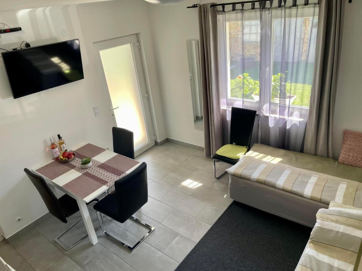 Pol-Lak Apartment Szolosgyorok Екстериор снимка